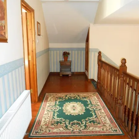 לינה וארוחת בוקר Birchdale House ראת'דרום