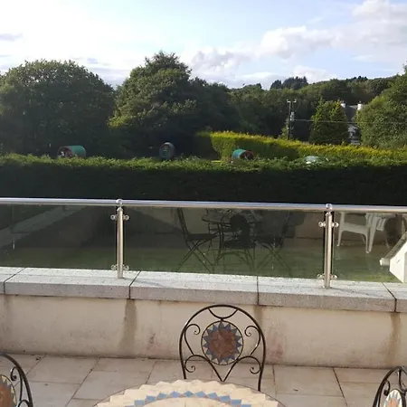 לינה וארוחת בוקר Birchdale House 4*