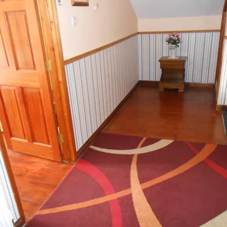 Birchdale House לינה וארוחת בוקר 4*