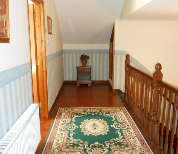 לינה וארוחת בוקר Birchdale House ראת'דרום